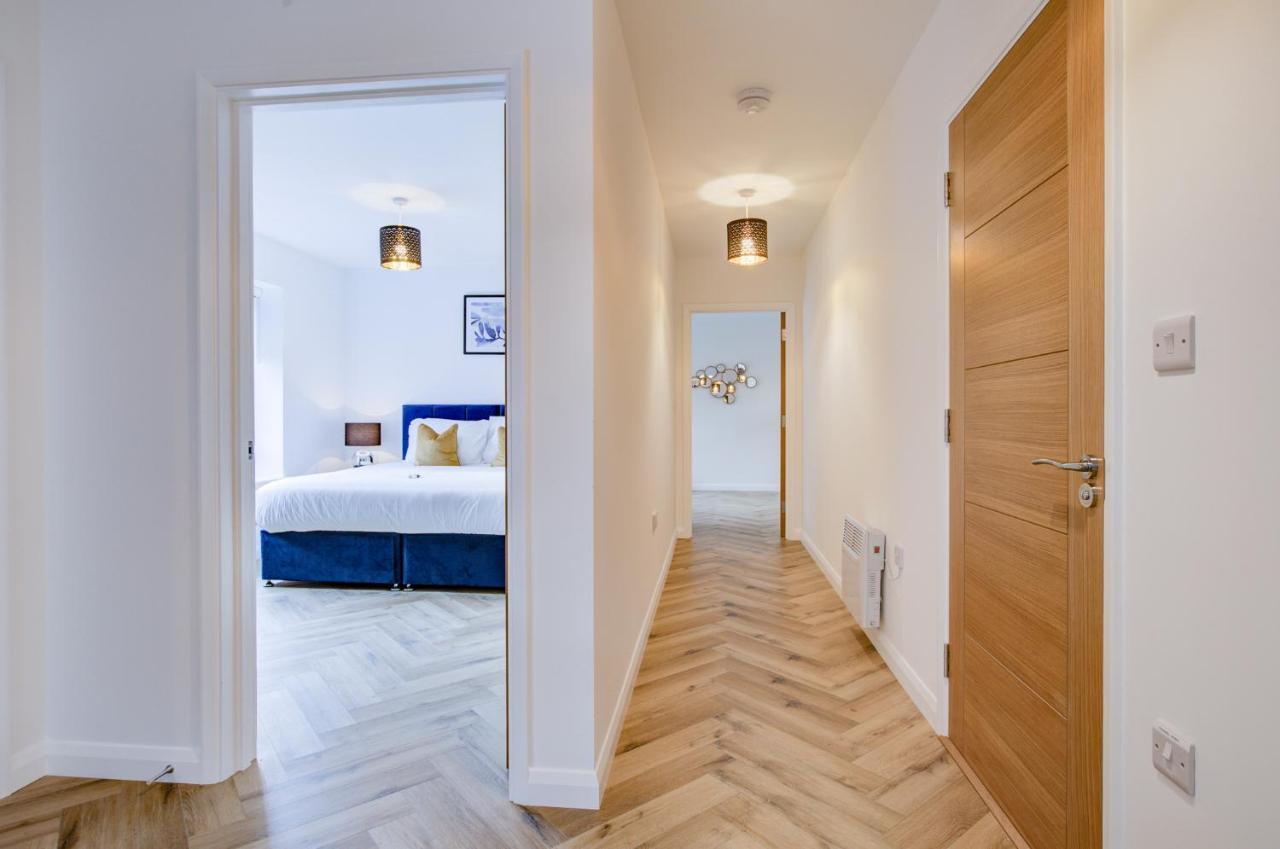Hybrid Resi - Mitcham Close To Tooting And Wimbledon 외부 사진