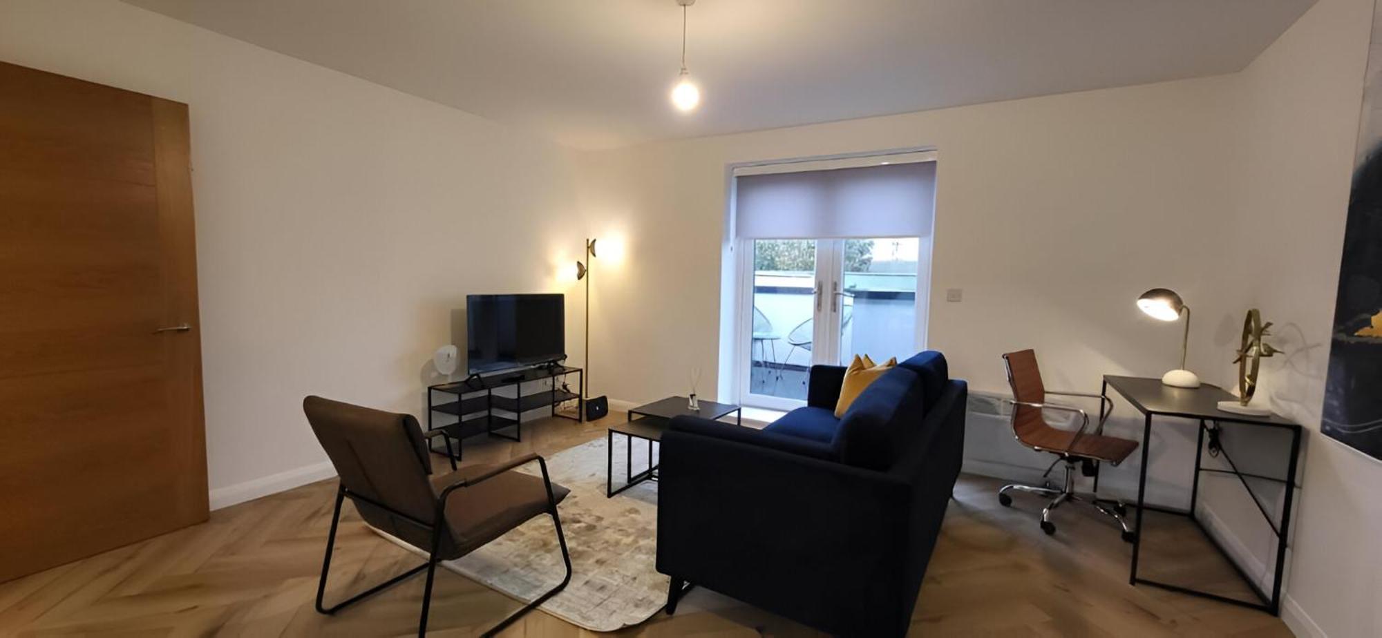 Hybrid Resi - Mitcham Close To Tooting And Wimbledon 외부 사진